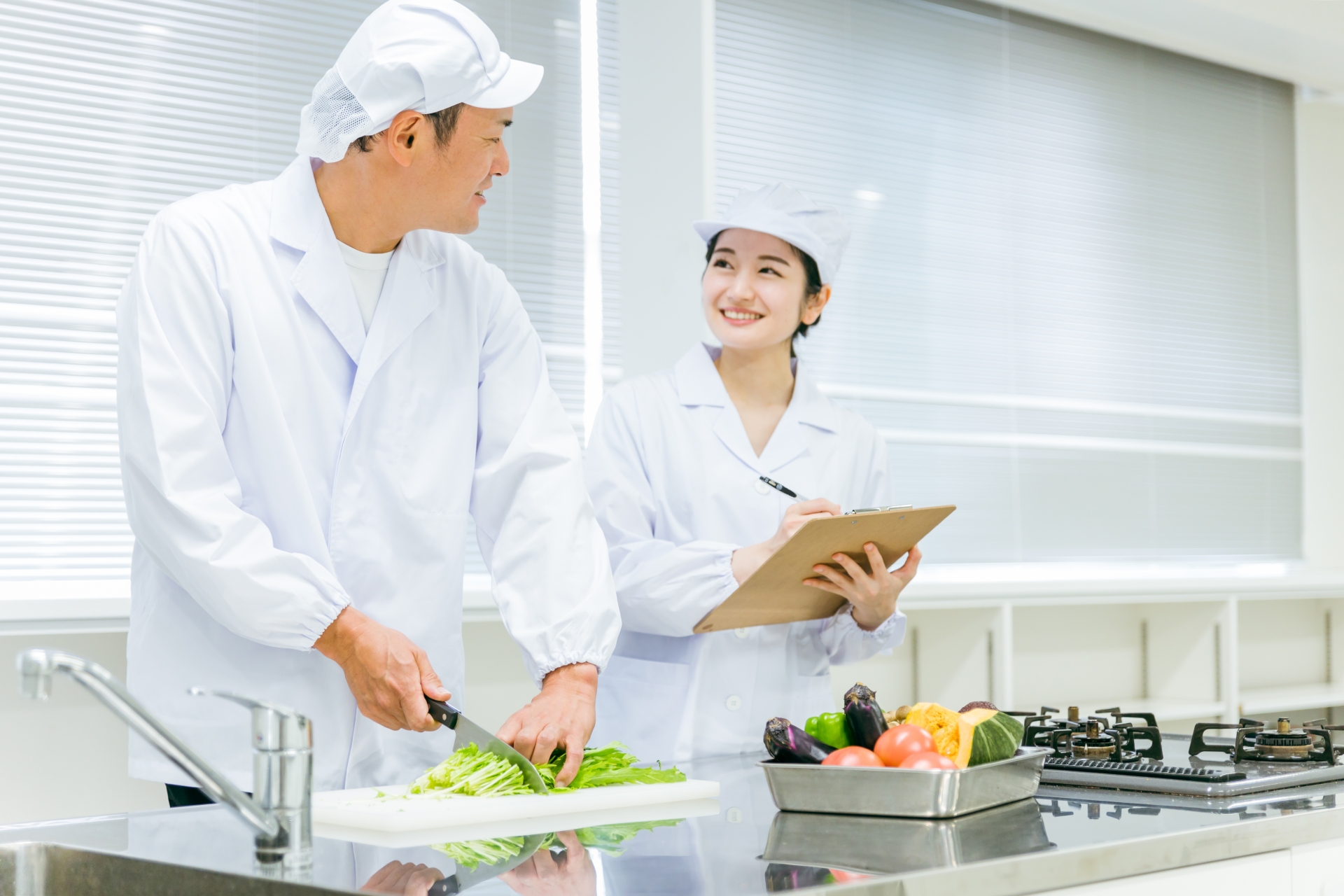 給食センターの検査(給食受託会社)