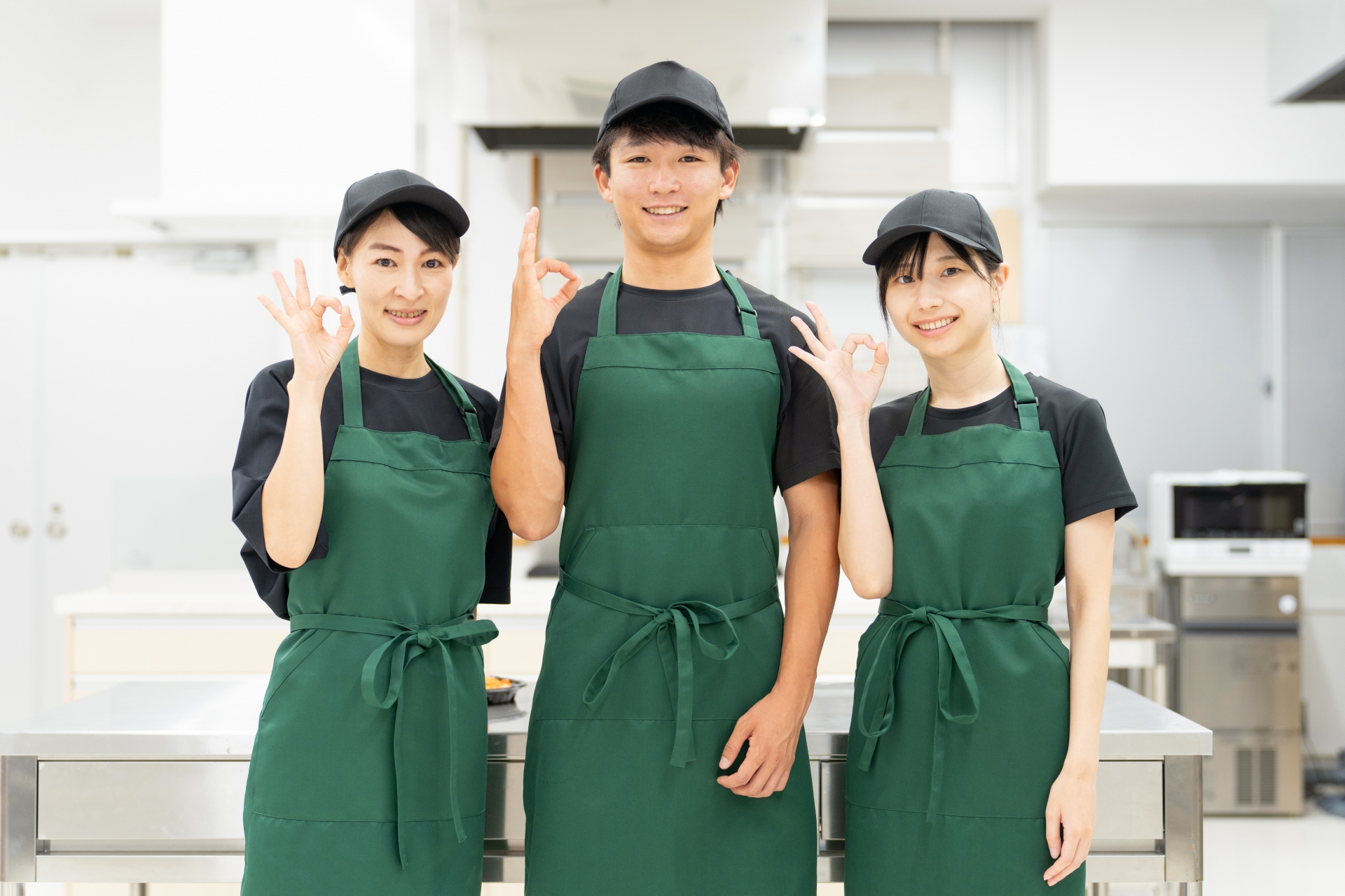 バックヤードのスタッフ(給食受託会社)