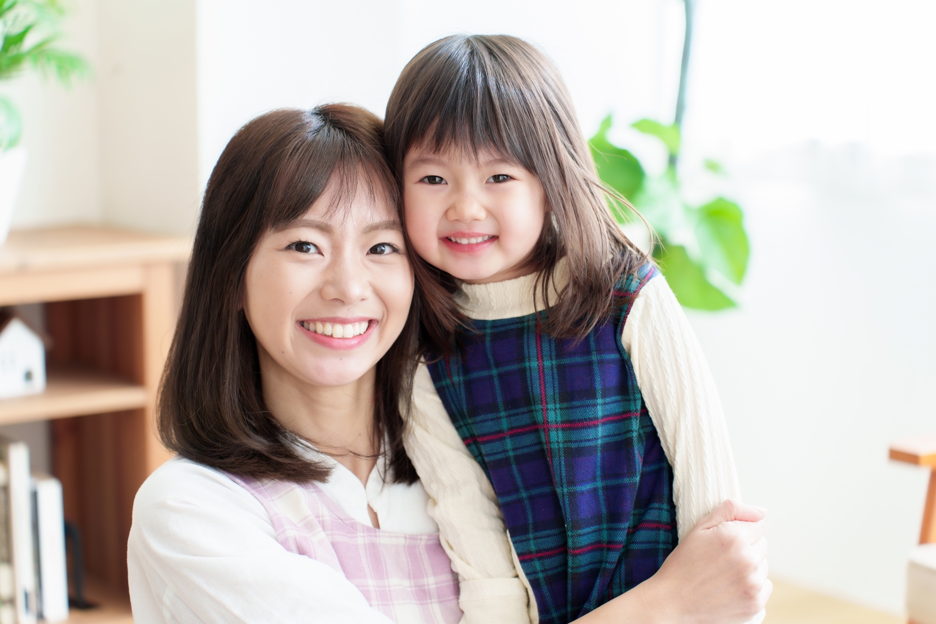 保育士と女の子